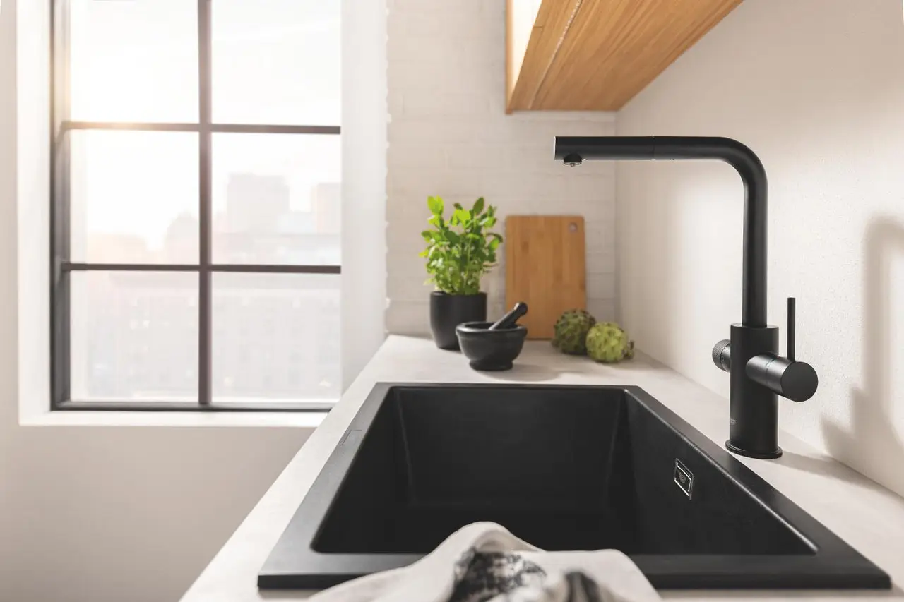 5507916067_w640_h640_5507916067