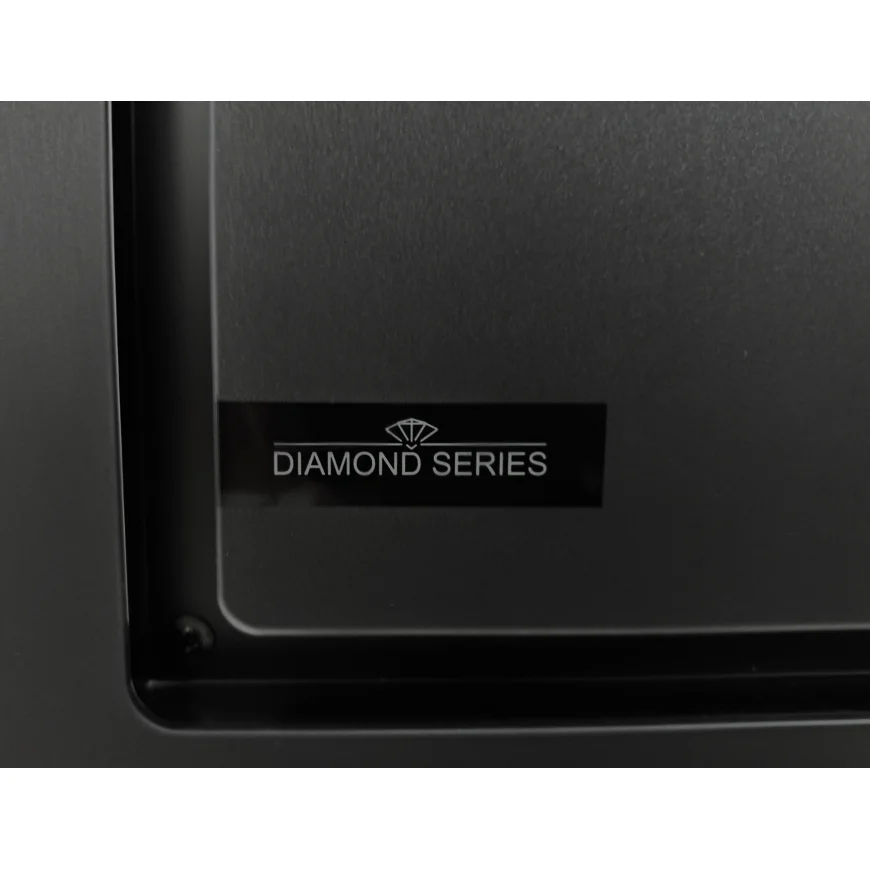 2812202508_fabiano-luna-53-diamond-black-pic9-870x870